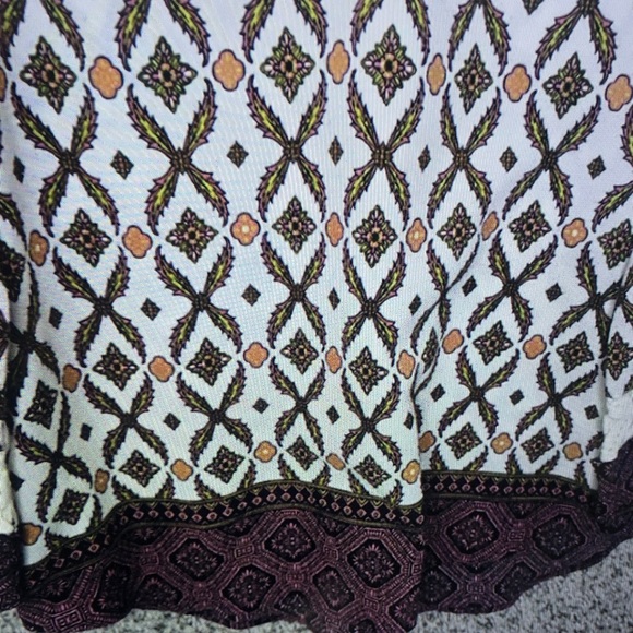 Bohemian Patterned Women's Top - Picture 5 of 7